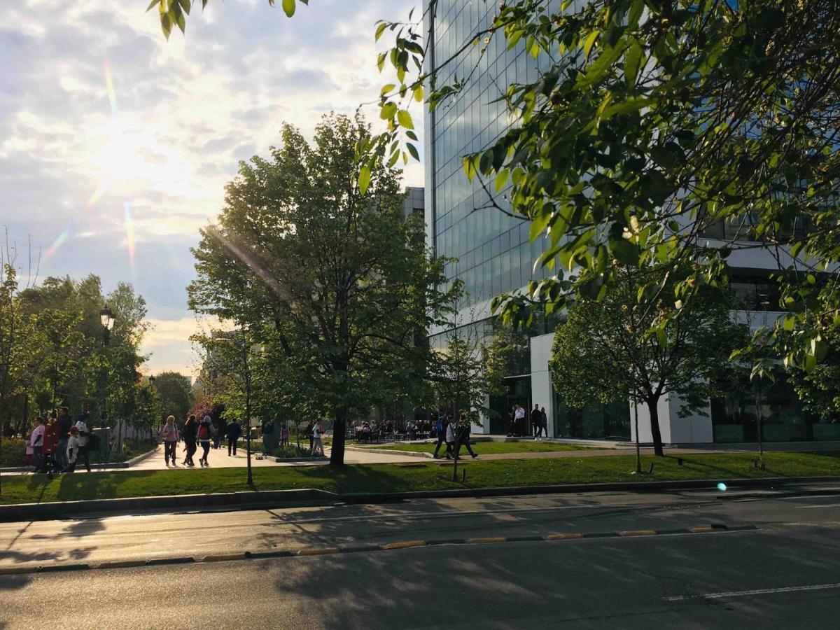 Center Unirii Square Private With View - Shared Amenities * Bucureşti
