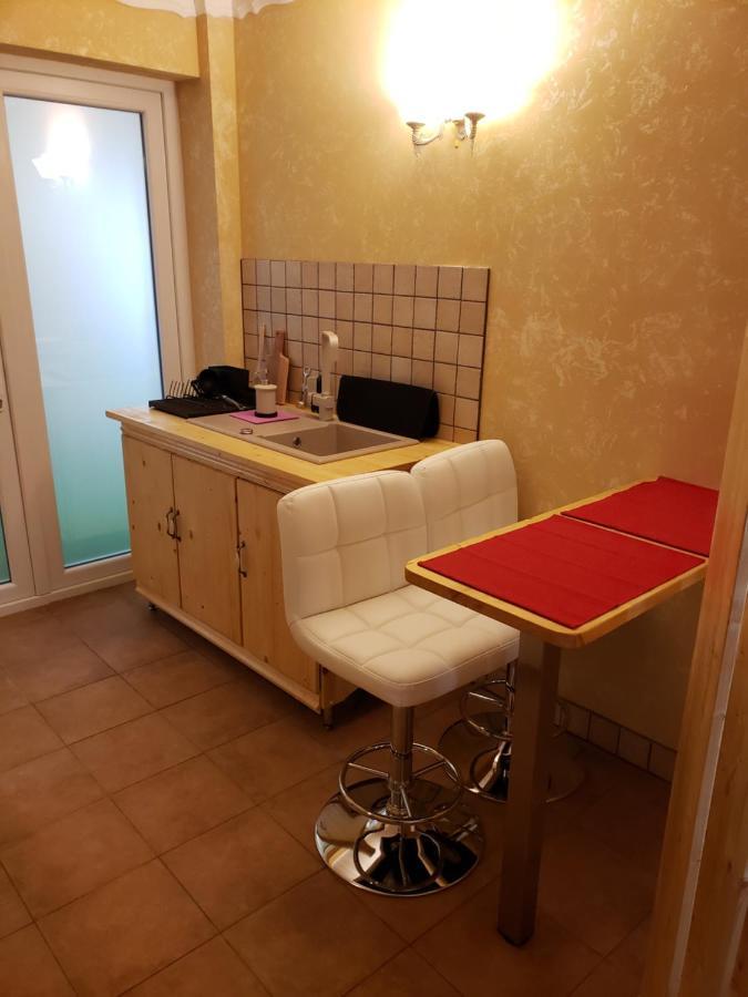 Apartment Phoenix Studio Bucharest