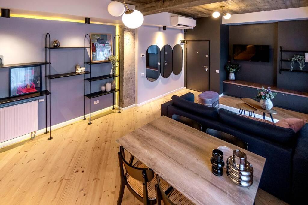 Marvellous Design 2br Old Town
