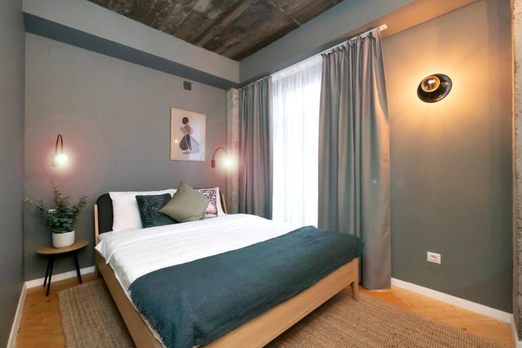 Apartment Marvellous Design 2br Old Town