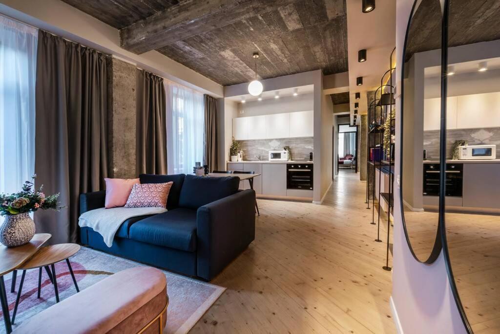 Marvellous Design 2br Old Town Apartment *