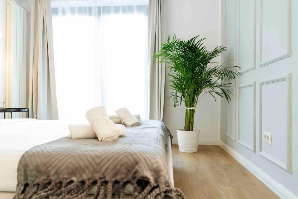 Bright - Location - Balcony Bucharest