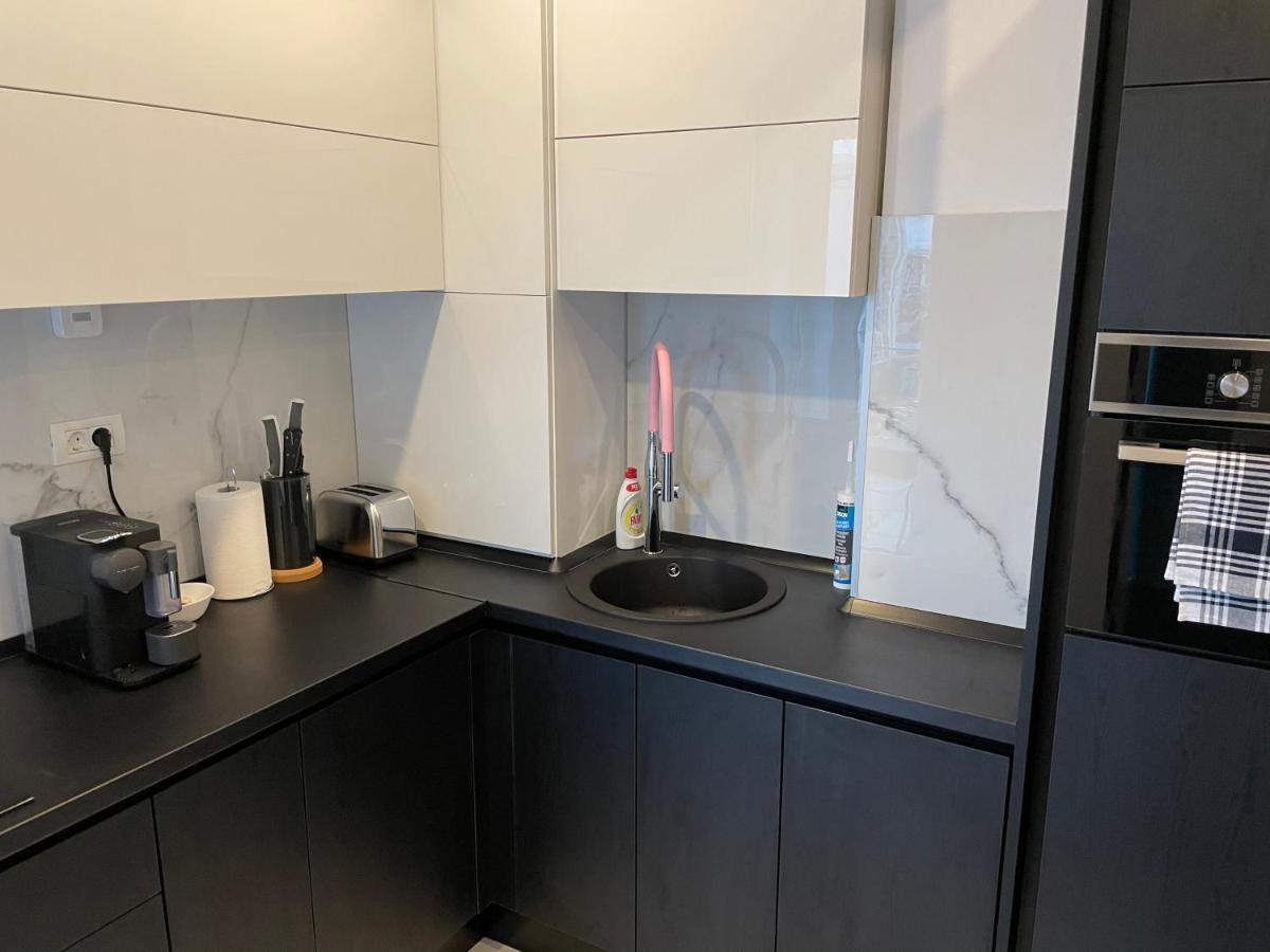 Stylish Westpark 2 View W8 Apartamento Bucareste