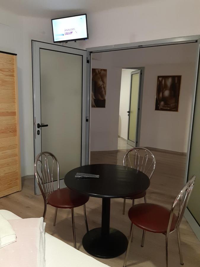 Carol 51 Hostel