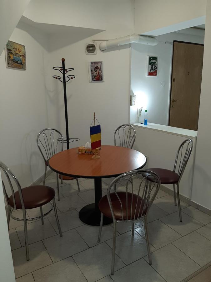 Carol 51 Hostel