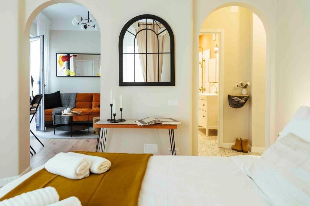 Apartment Stunning Views - Location - Netflix + Balcony Bucharest