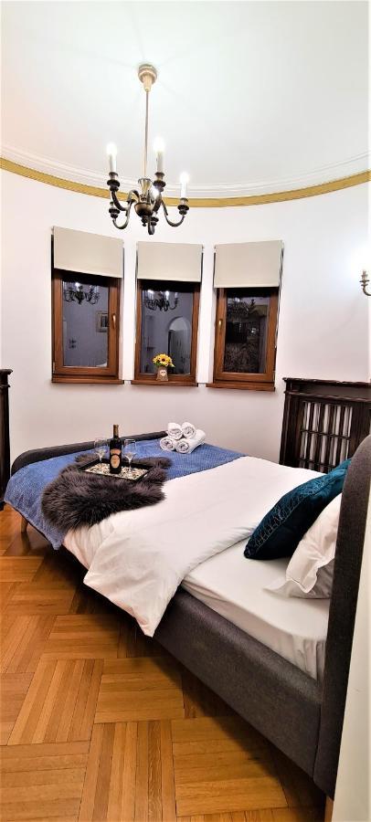 Central Arghezi University Square Apartment Bucharest