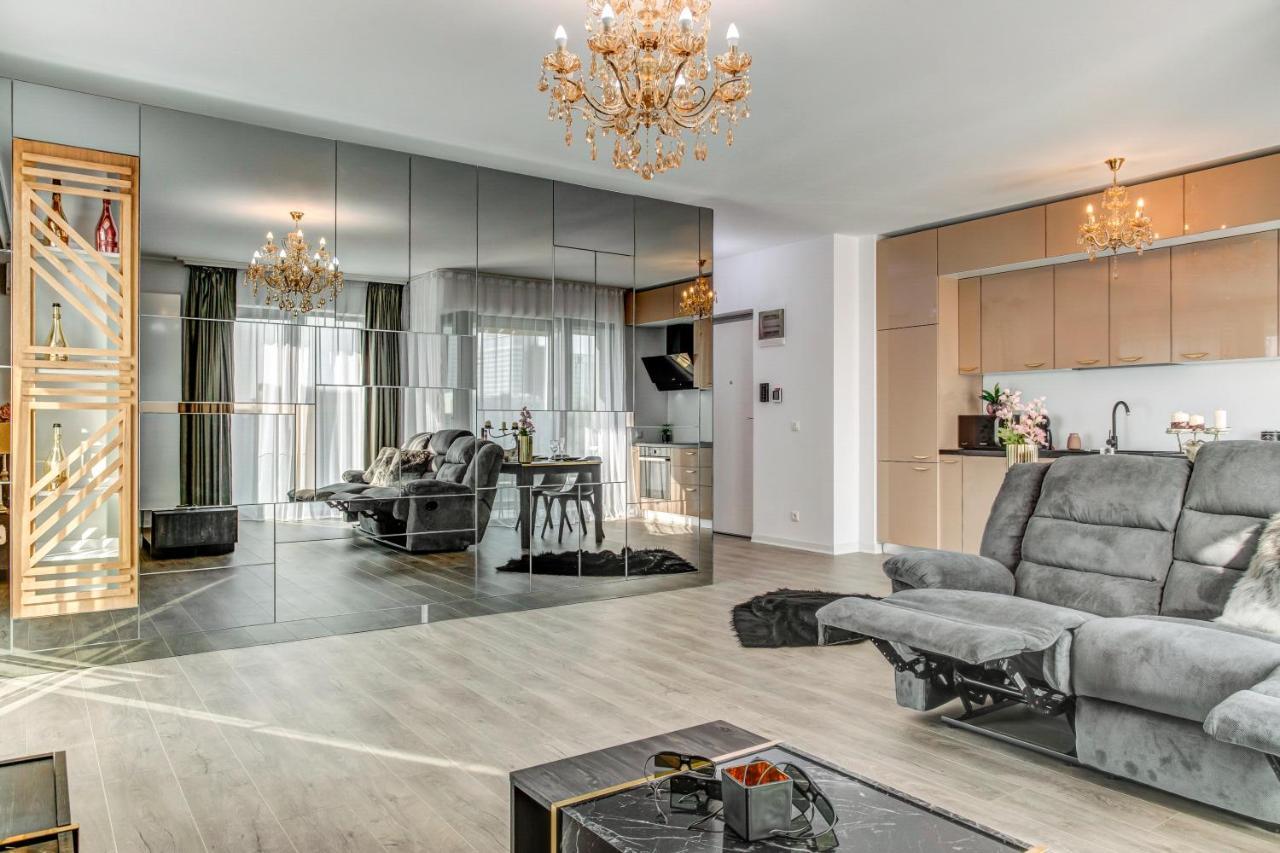 North Twin Apartment *