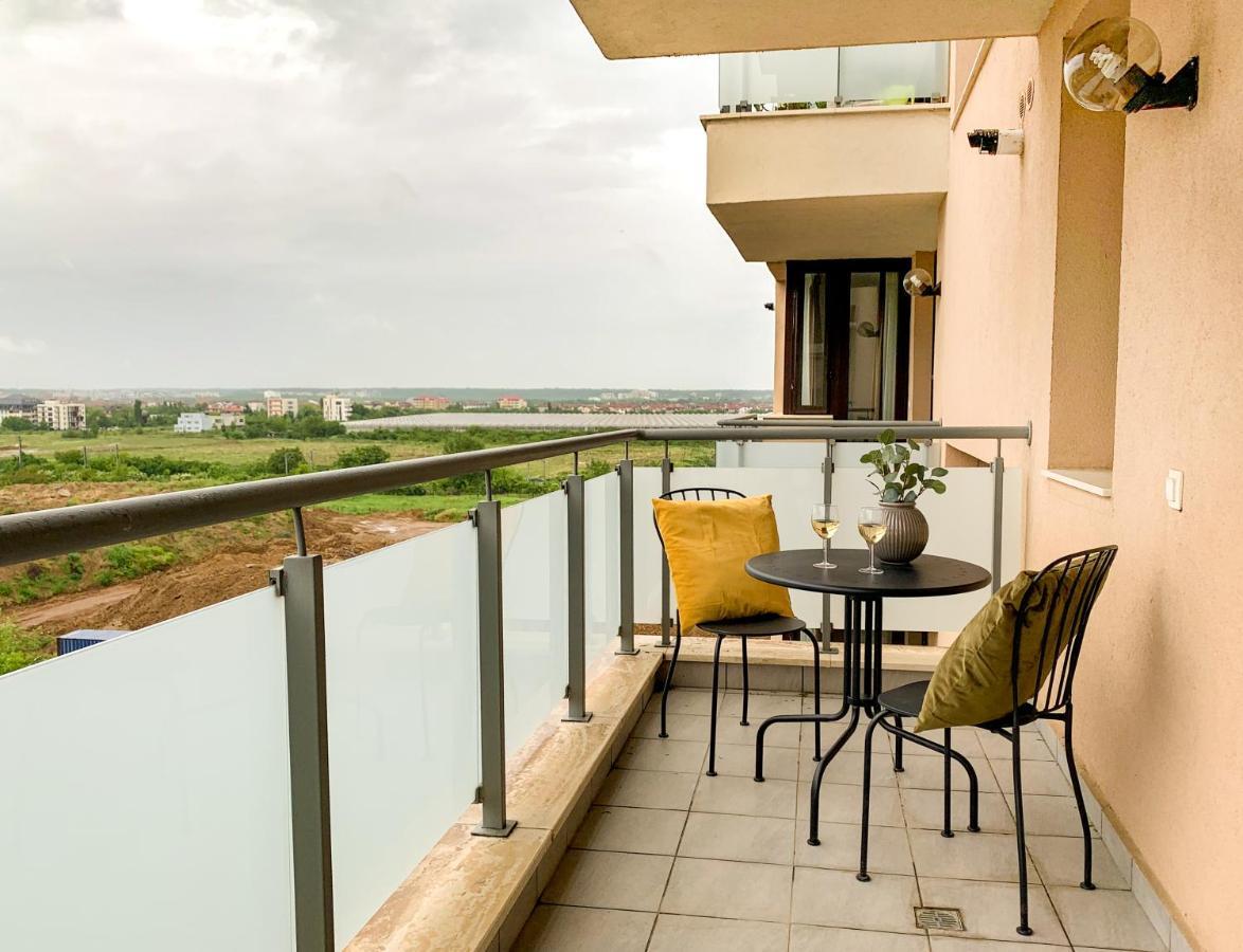 The Comfy Spot - 1 Br-apartment & Parking Included In North Business Area