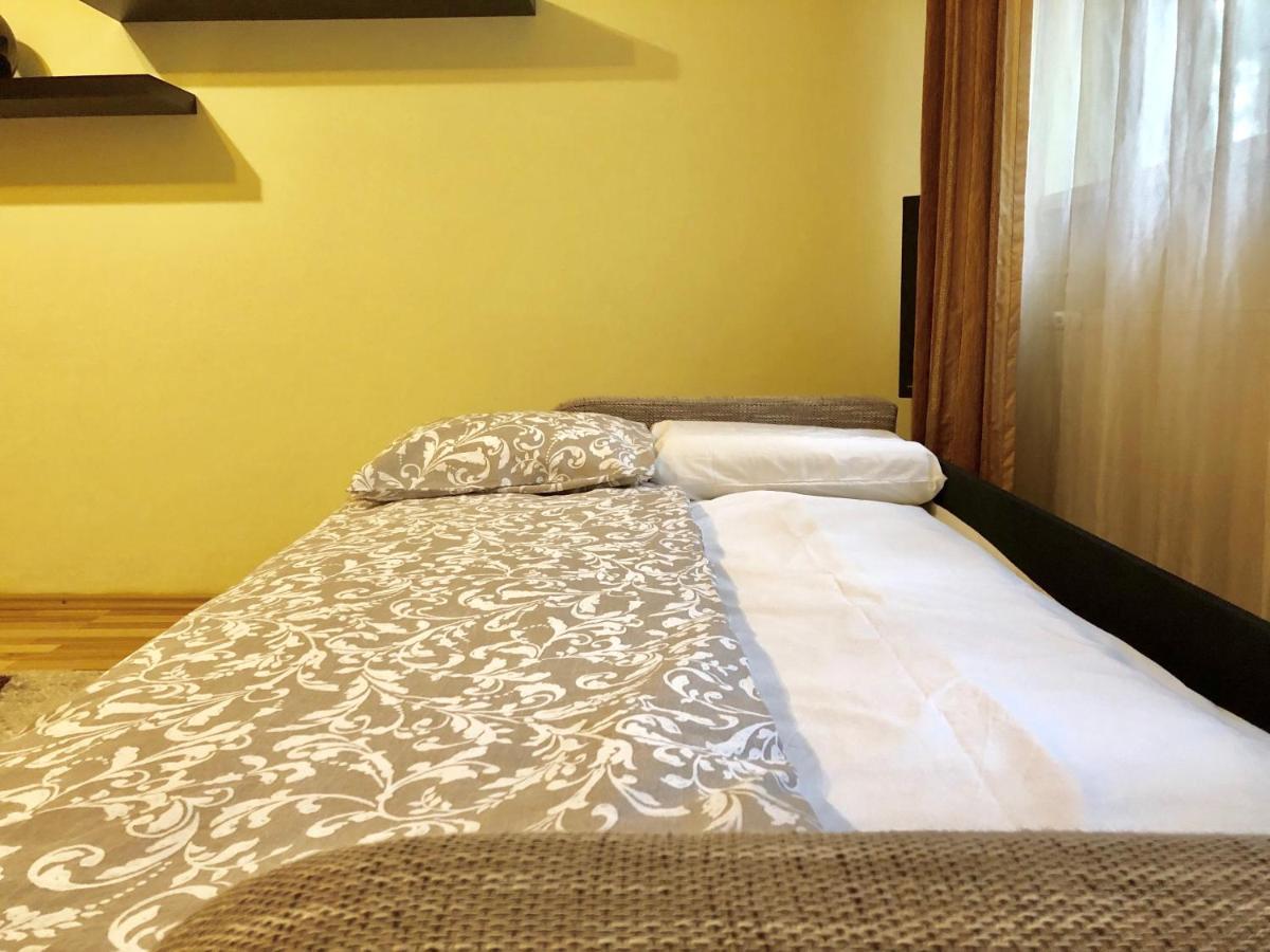 Cozy And Clean Apartment, Near National Arena Bucureşti