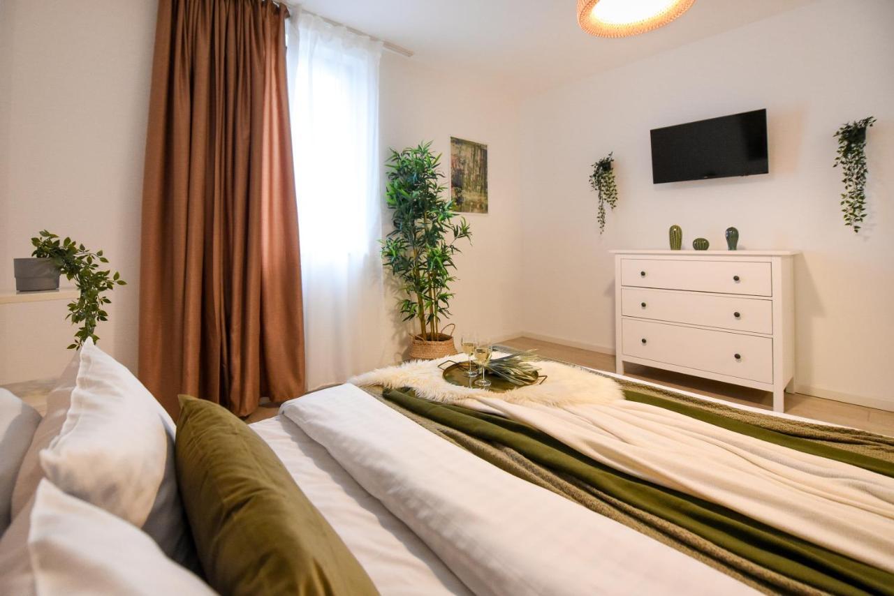 The Comfy Spot - 1 Br-apartment & Parking Included In North Business Area Bucharest