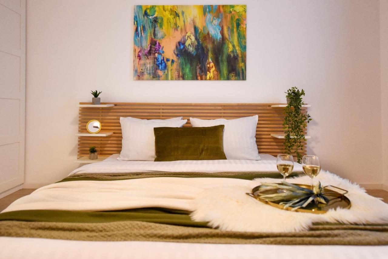 The Comfy Spot - 1 Br-apartment & Parking Included In North Business Area