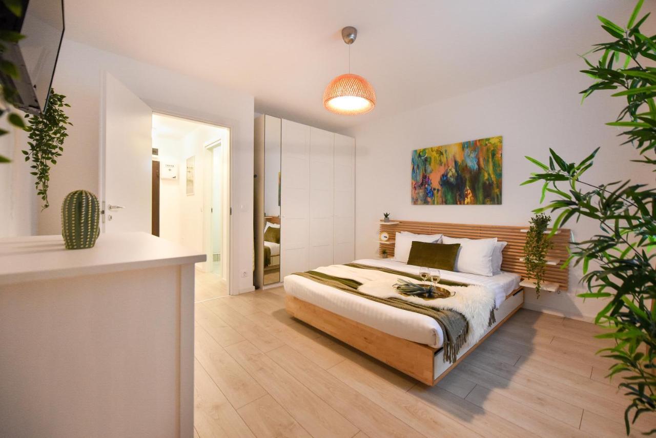 The Comfy Spot - 1 Br-apartment & Parking Included In North Business Area * Bucharest