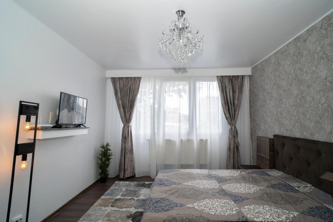 Apartment Garsoniera Lux Drumul Taberei Bucharest