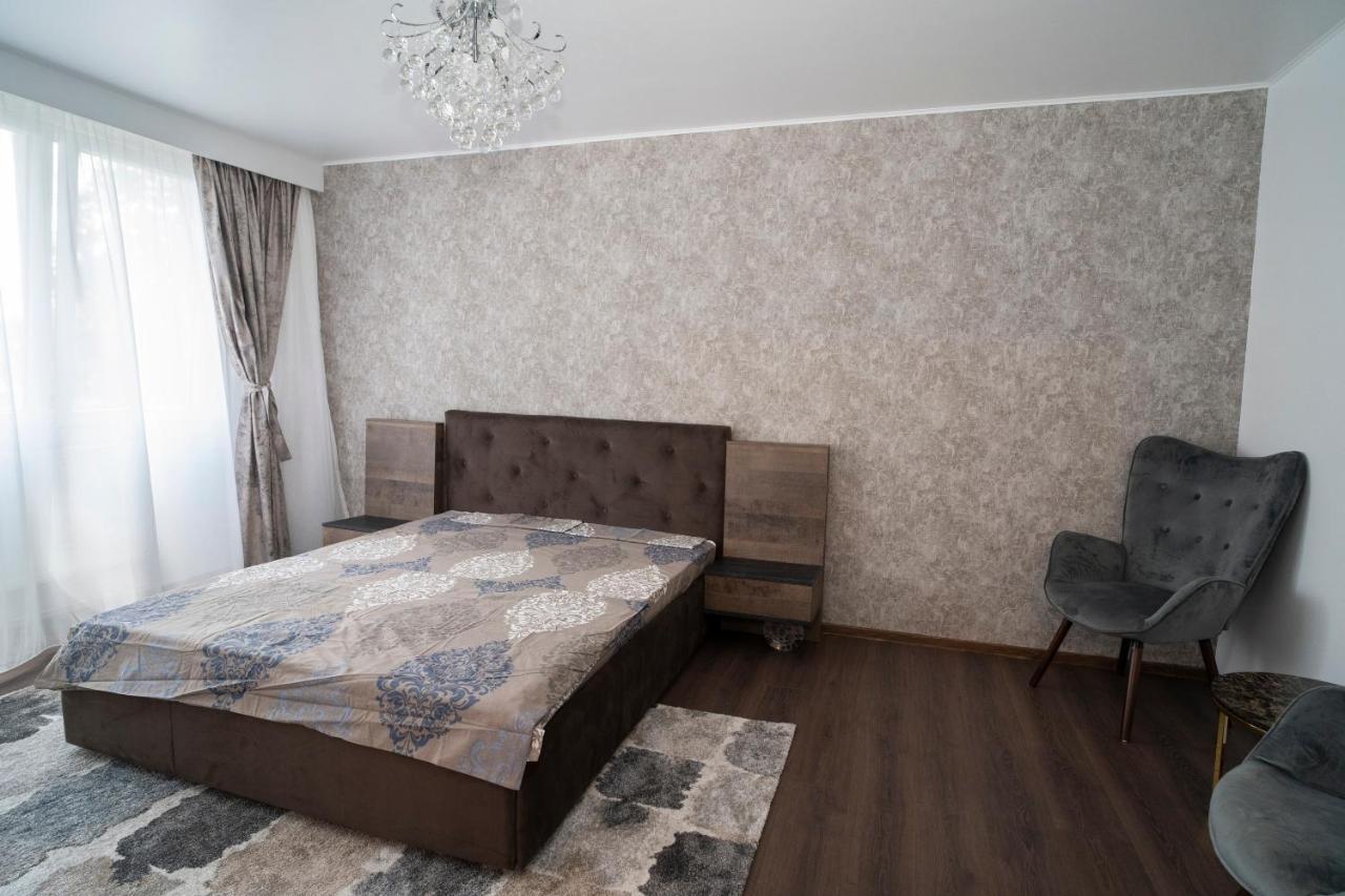Garsoniera Lux Drumul Taberei Apartment