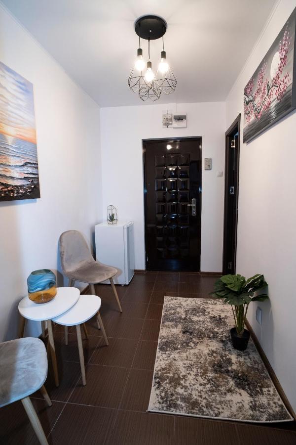 Garsoniera Lux Drumul Taberei Apartment *
