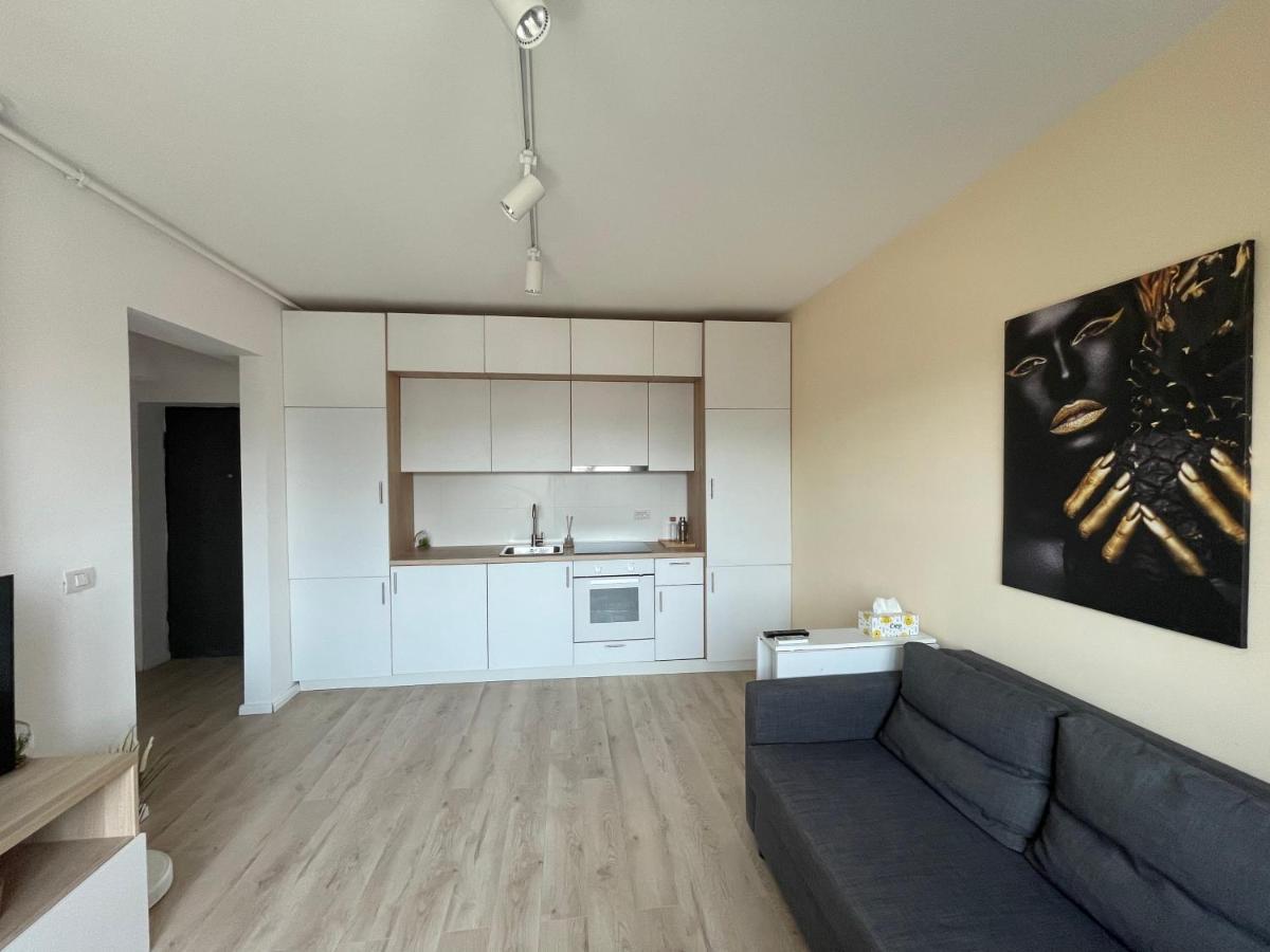 Diamond Luxury Near Presidential Palace Apartment