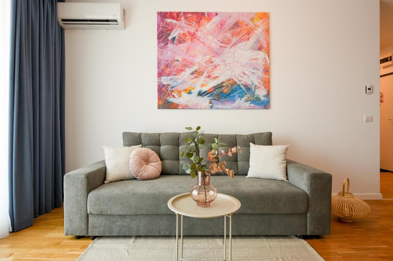 Eye Candy Romexpo 2-bedroom With Free Parking Bucharest