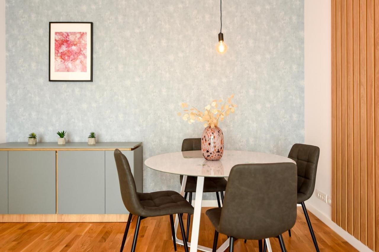 Apartment Eye Candy Romexpo 2-bedroom With Free Parking Bucharest
