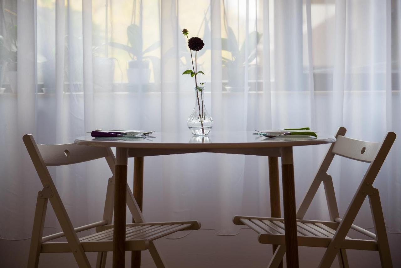 Apartament-Complex VIVANDO-locație ideală pentru cupluri, familii,tineri și studenți * Bucureşti