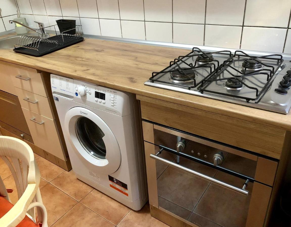 Apartament Cozy And Clean Apartment, Near National Arena Bucureşti