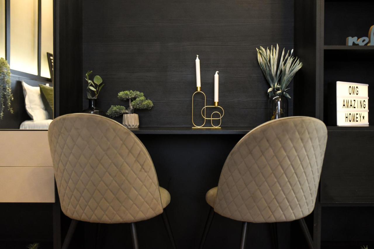 Apartment Monochrome Magic. Calea Victoriei *