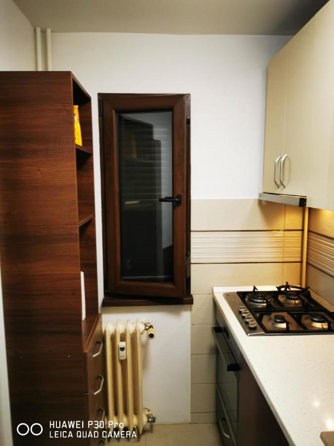 Inchiriez Garsoniera In Regim Hotelier Berceni-sun Plaza *