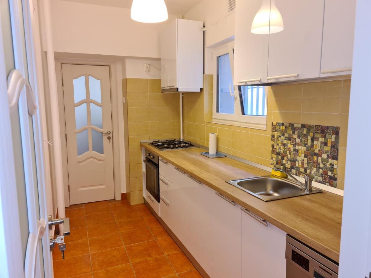 Apartamento Rene's Leisure Bucareste