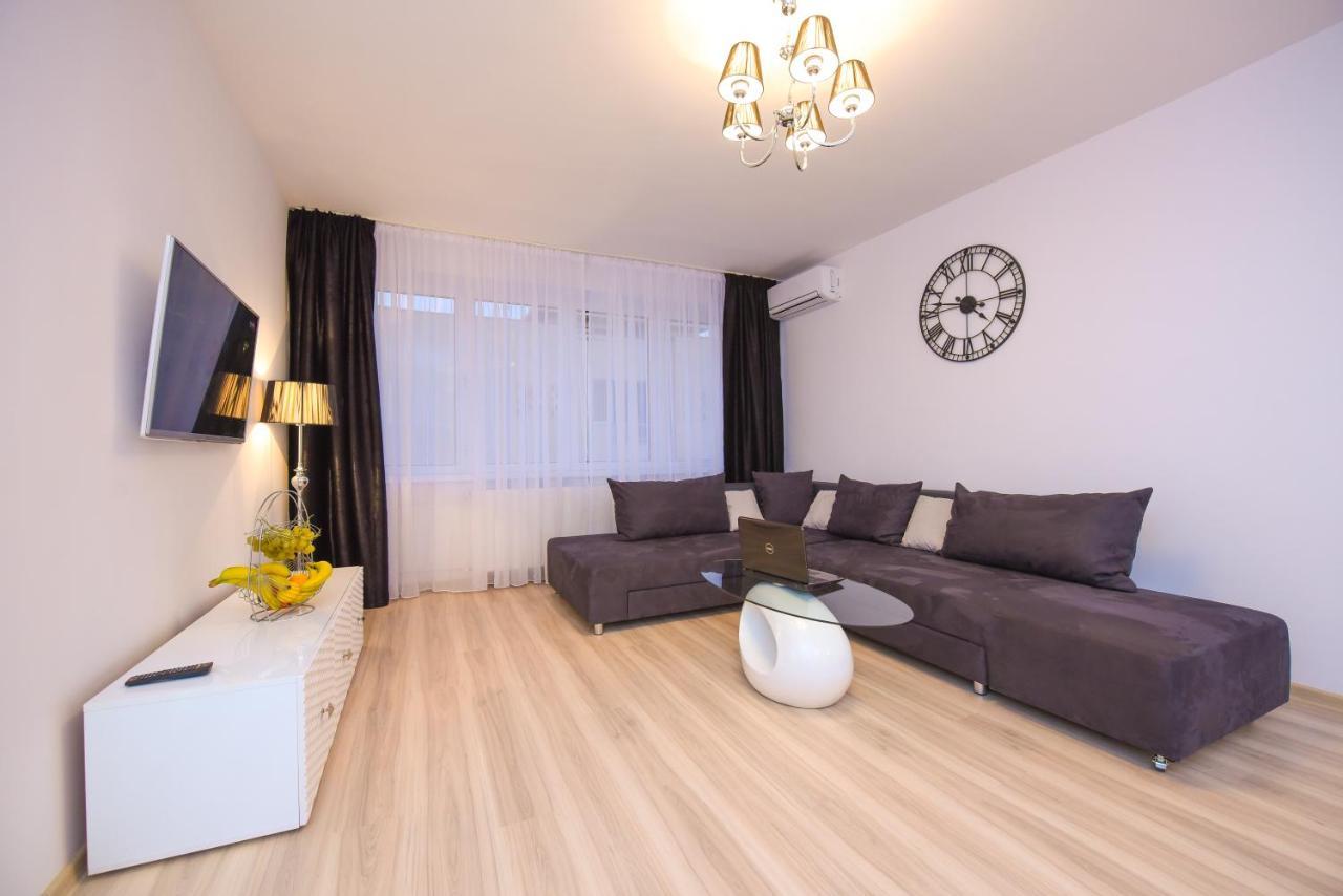 One By One - By Grand Bucureşti
