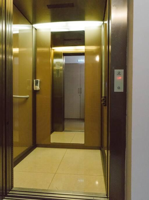 Vivando - Cosy Double Studio B + Parking Apartament Bucureşti