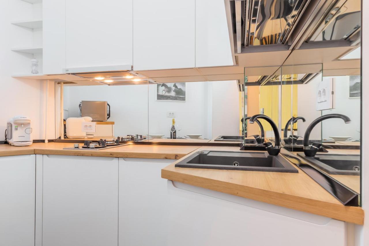 Apartament New Carturesti - Magheru -city Center Bucureşti