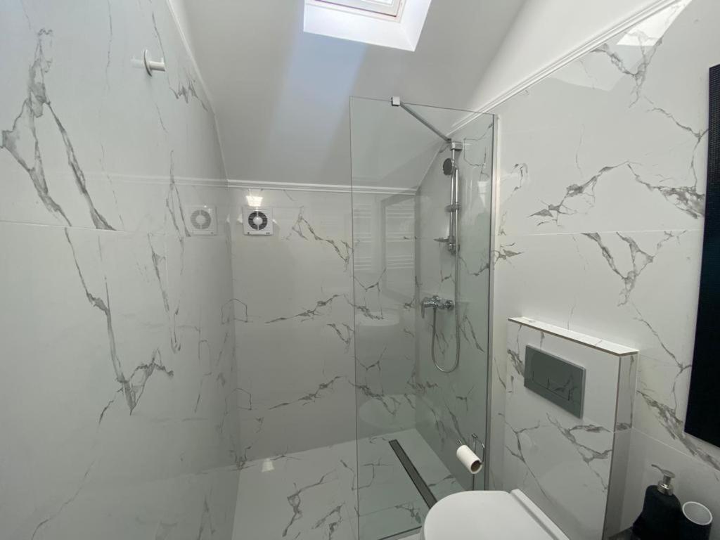 Erbario House * Bucureşti