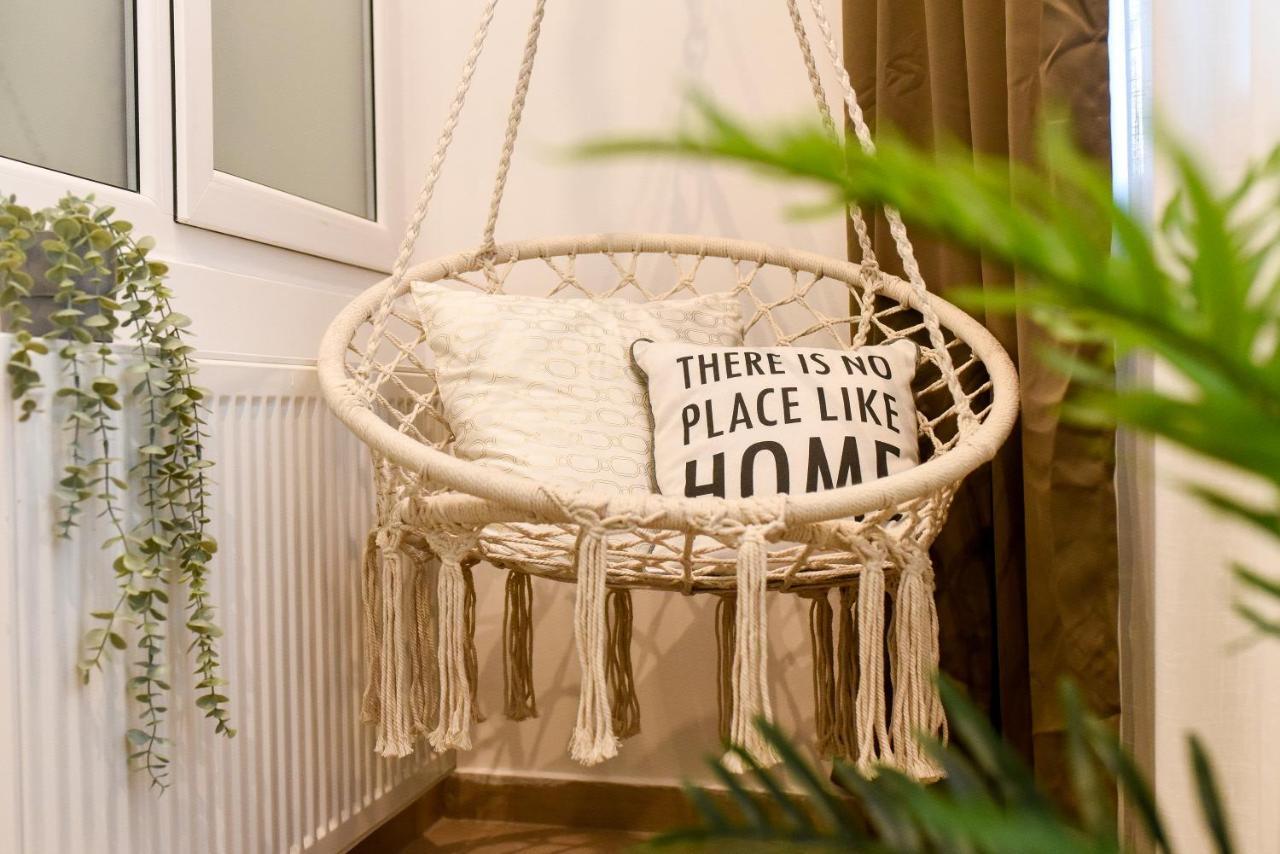Sweet Home. Stylish Near Cismigiu Apartment *