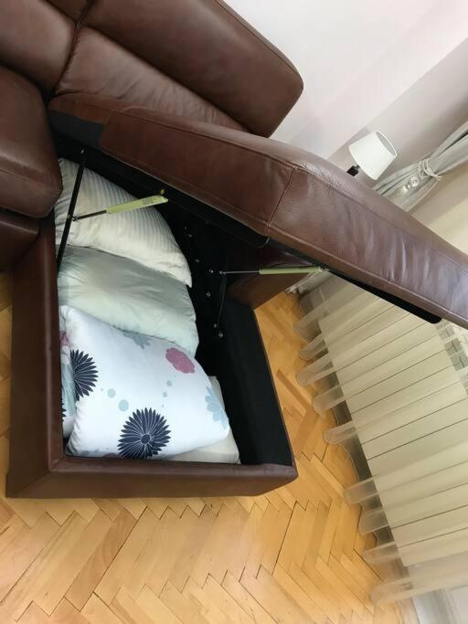 Cosy & Central In A Friendly Area