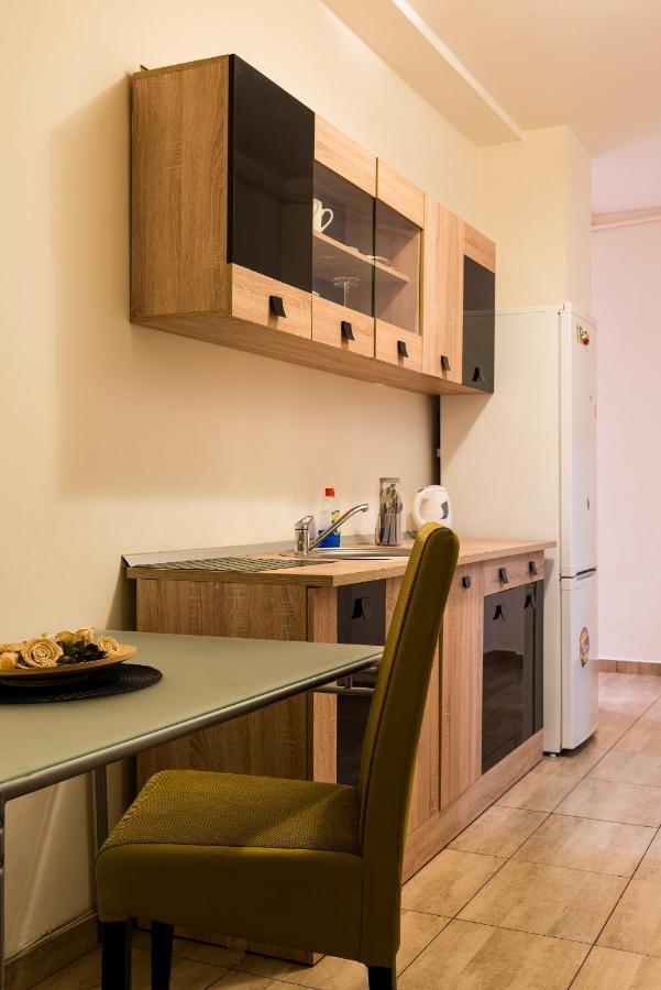 Romana Square Near Old Town - Ultracentral Location *