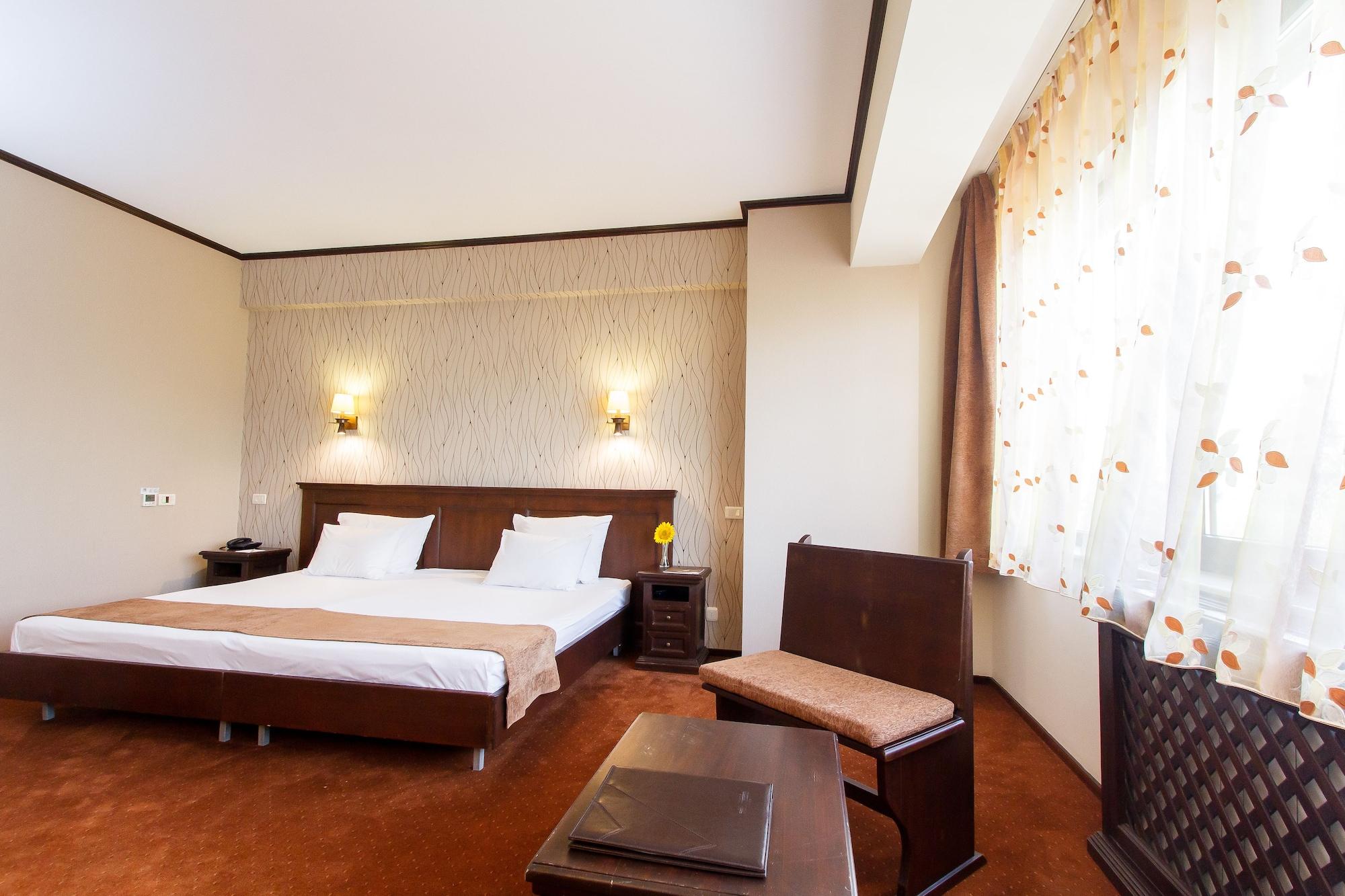 International Centre Hotel 4*