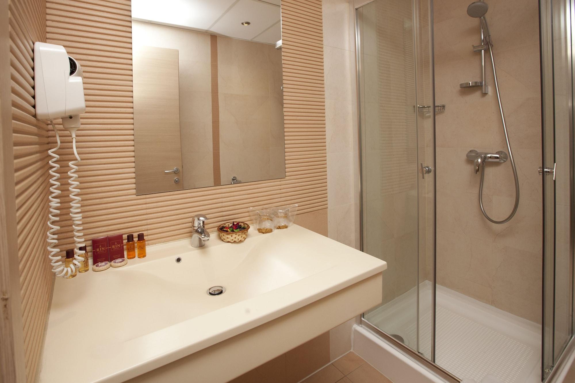 Hotel Rin 4*