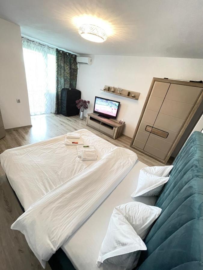 Garsoniera-studio Oxygen-40mp Nou Direct In Plaminul Verde Al Parcului National ! Parcare Privata Doar Cu Rezervare In Limita Locurilor Disponibile ! Proprietate In Regim Hoteliep - Nu Are Bucatarie ! *