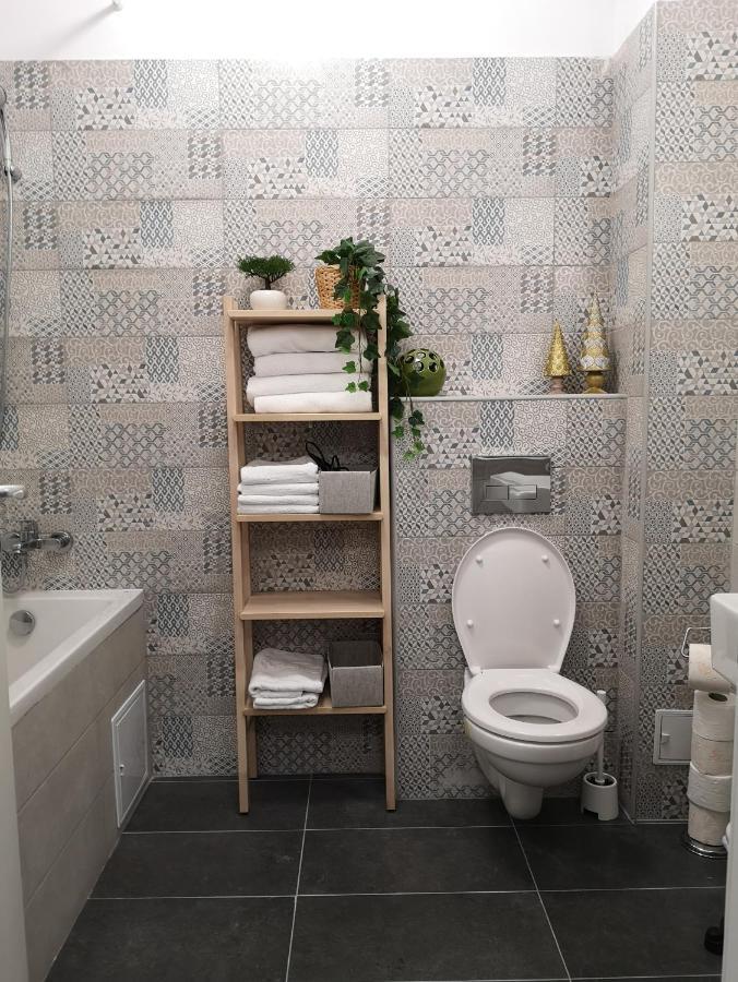 Lazo Two Room- Luxury Bucureşti