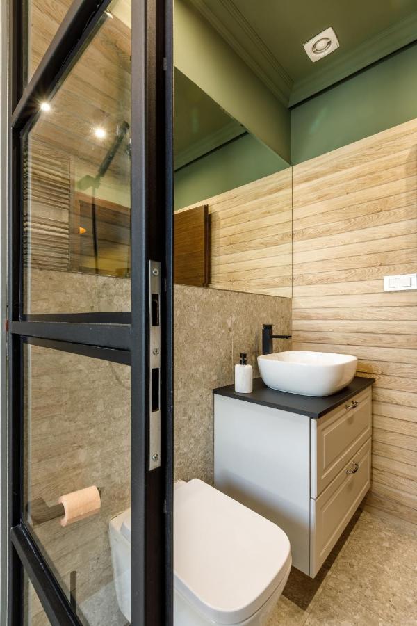 Urban Oasis With Parking Apartamento