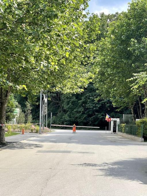 Green North Apt - Close To The Airport And Therme Apartment Bucharest