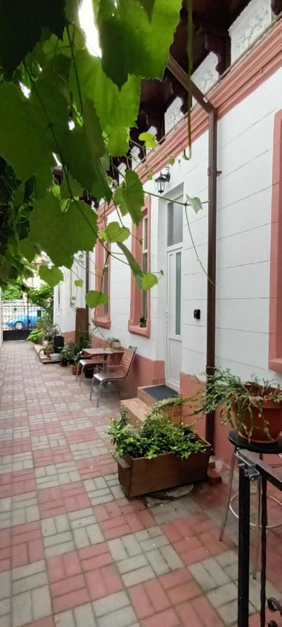 Casa Liveni Apartament Bucureşti