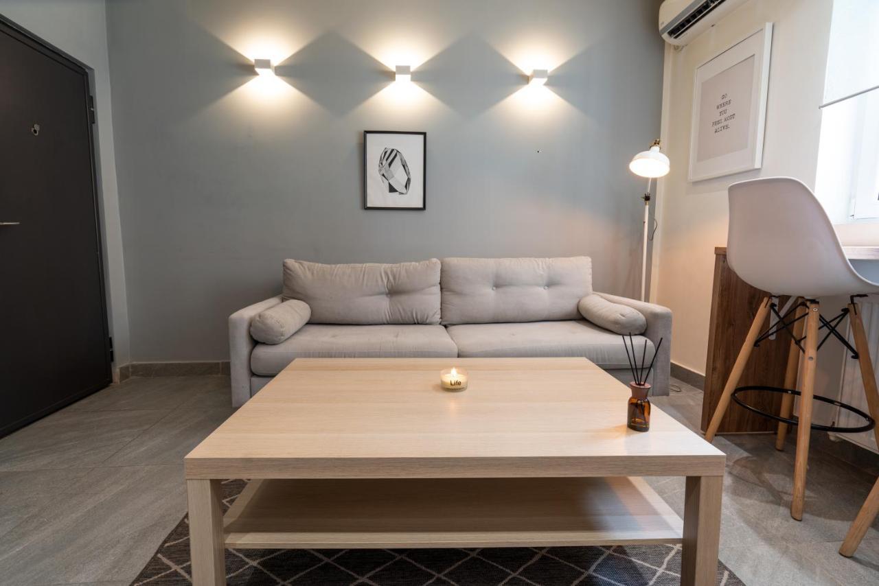 Cozy Design In Magheru Apartment *