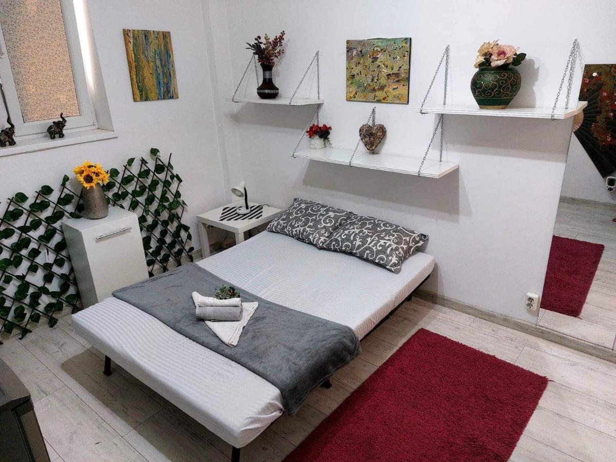 Apartment Center - Small&cozy Bucharest