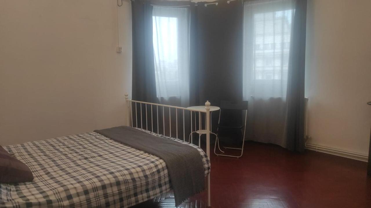 Homestay La Casa De Danel Bucharest