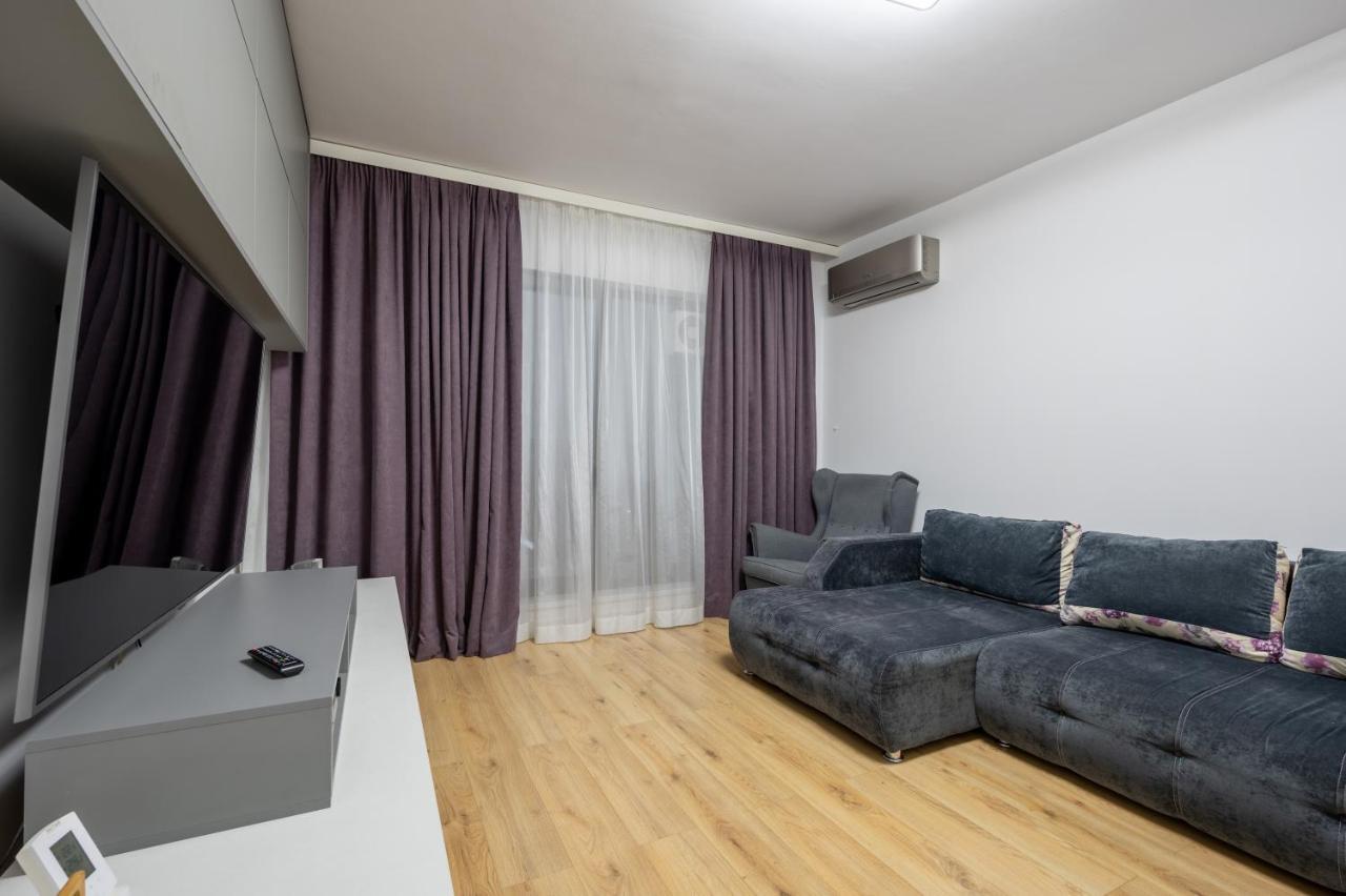 Plaza 1 Apartment