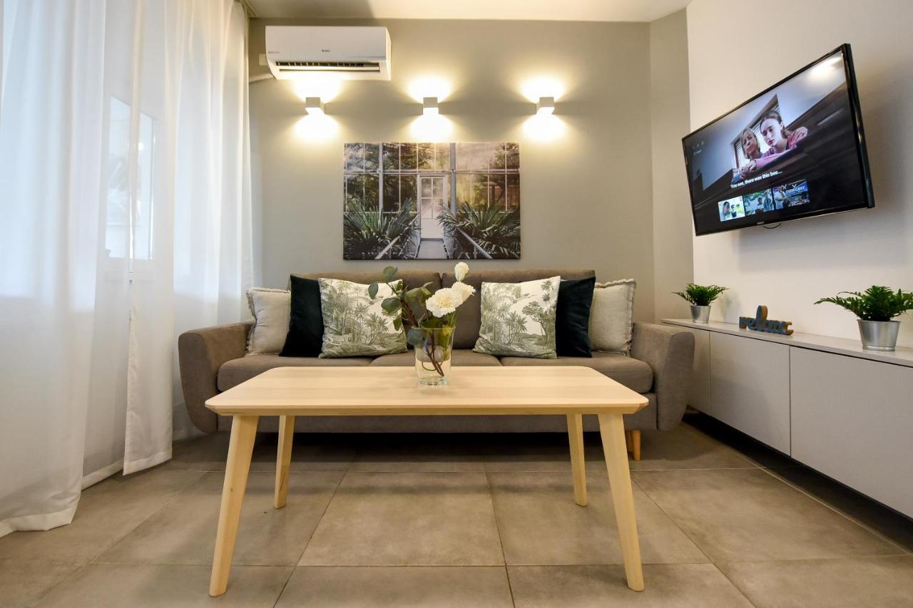 Spacious 1br In The Center - Amazing For Extended Apartment Bucharest