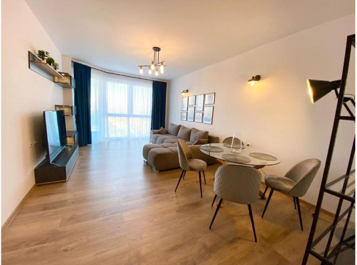 Apartment Business And Family Luxury In Floreasca On Bucharest