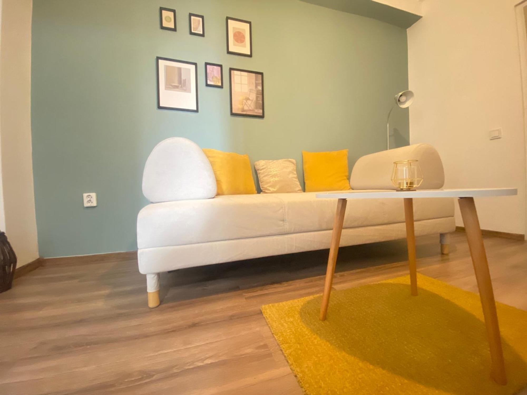 Aqua Old Apartment *