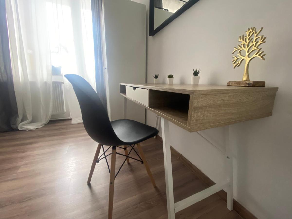 Aqua Old Apartment Bucharest